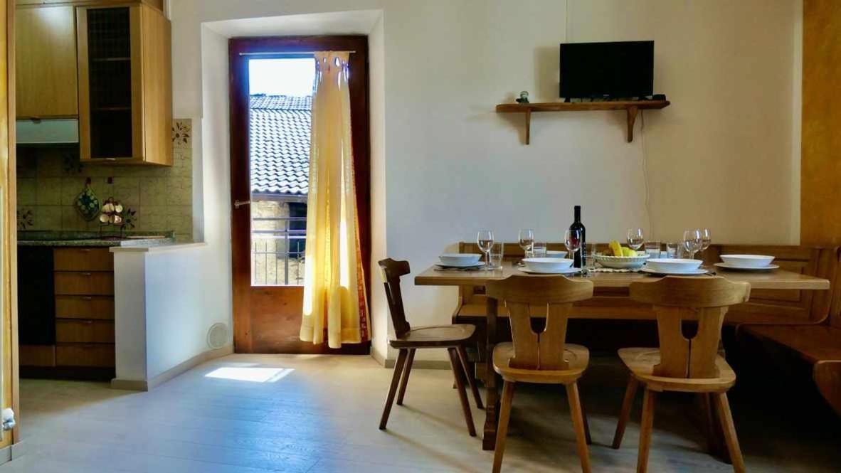 Casa Malpaga Tenna Ospitar מראה חיצוני תמונה