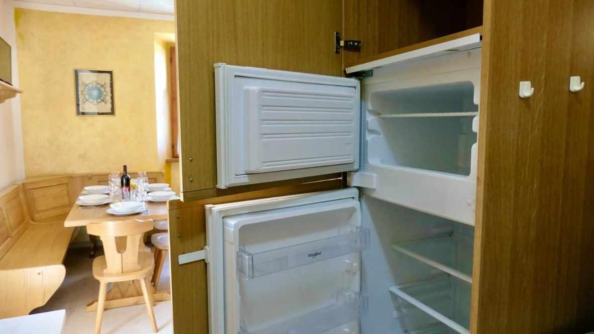 Casa Malpaga Tenna Ospitar מראה חיצוני תמונה